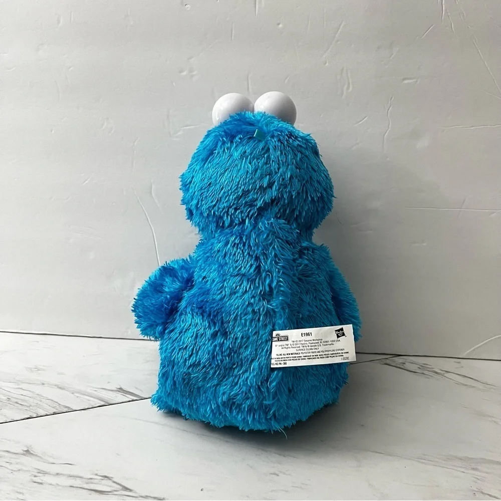 Cookie Monster Talking Sesame Street Feed Me Plush Size 14.5